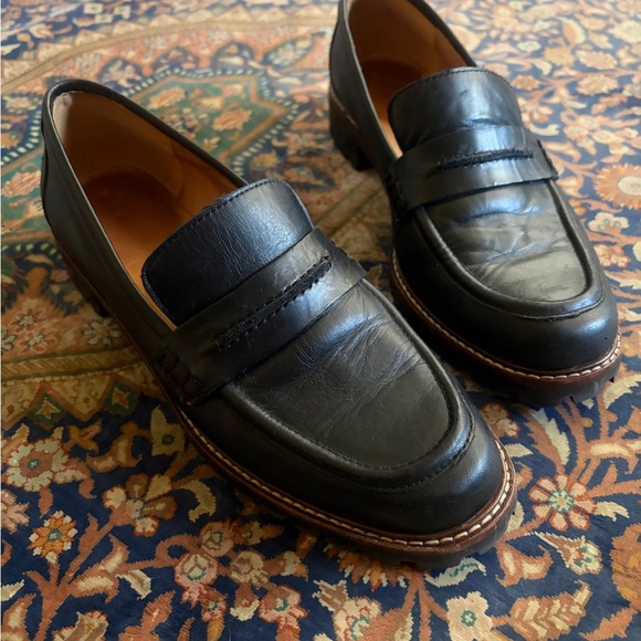 Madewell Other - Like new Madewell size 8.5 black leather penny loafers.
